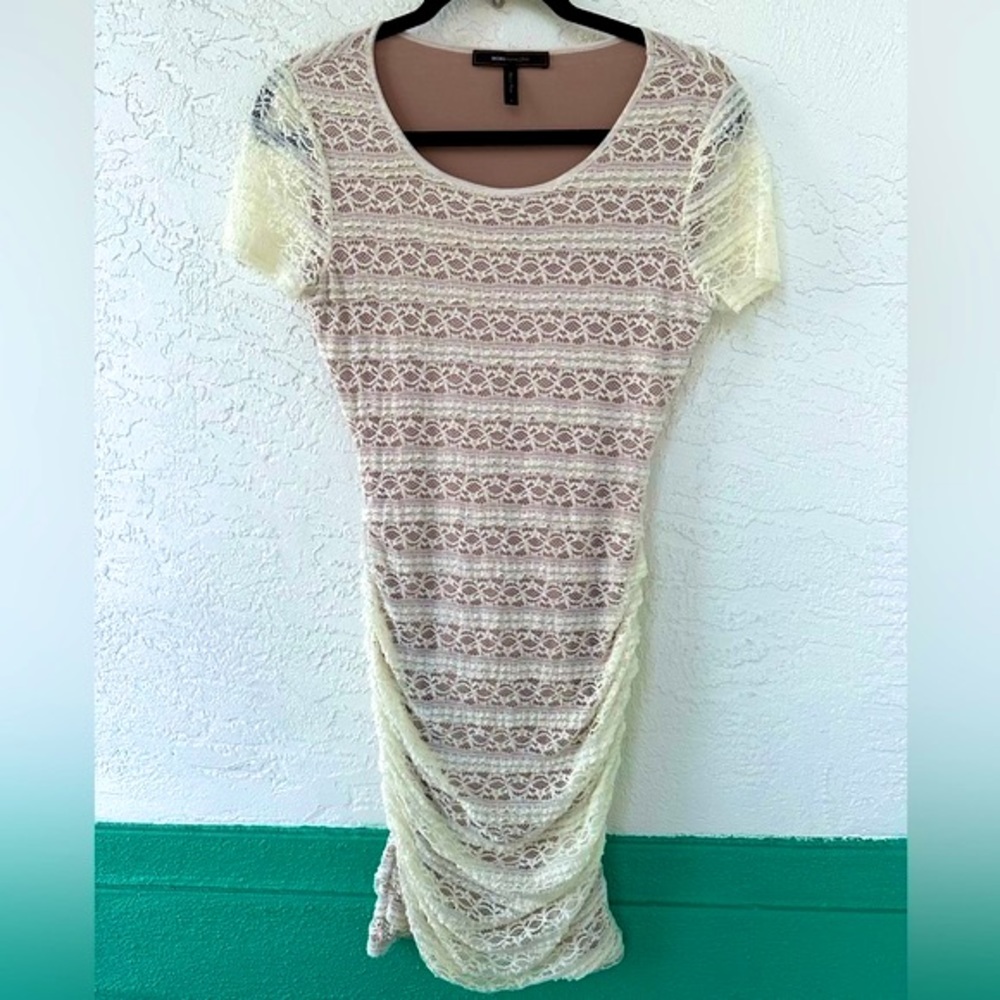 BCBG Maxazria Lace Flower Bodycon Ruched Cream Tan Small Mini Dress